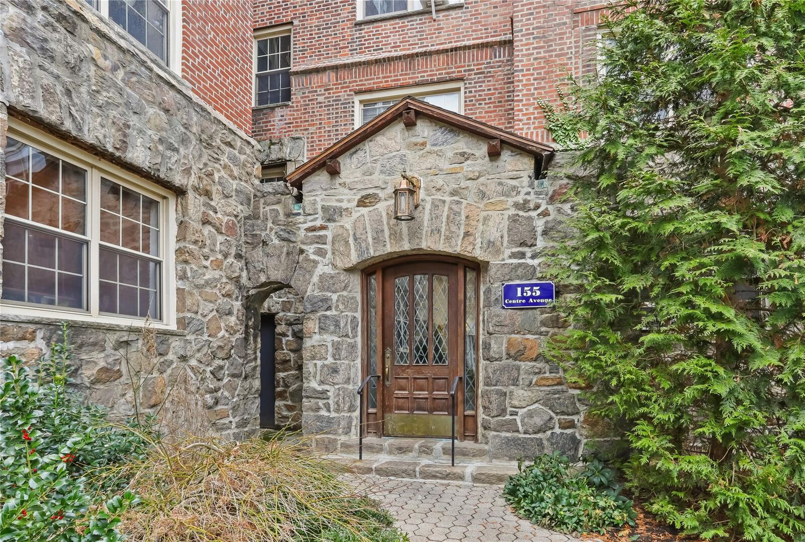 Property Photo:  155 Centre Avenue 5E  NY 10805 