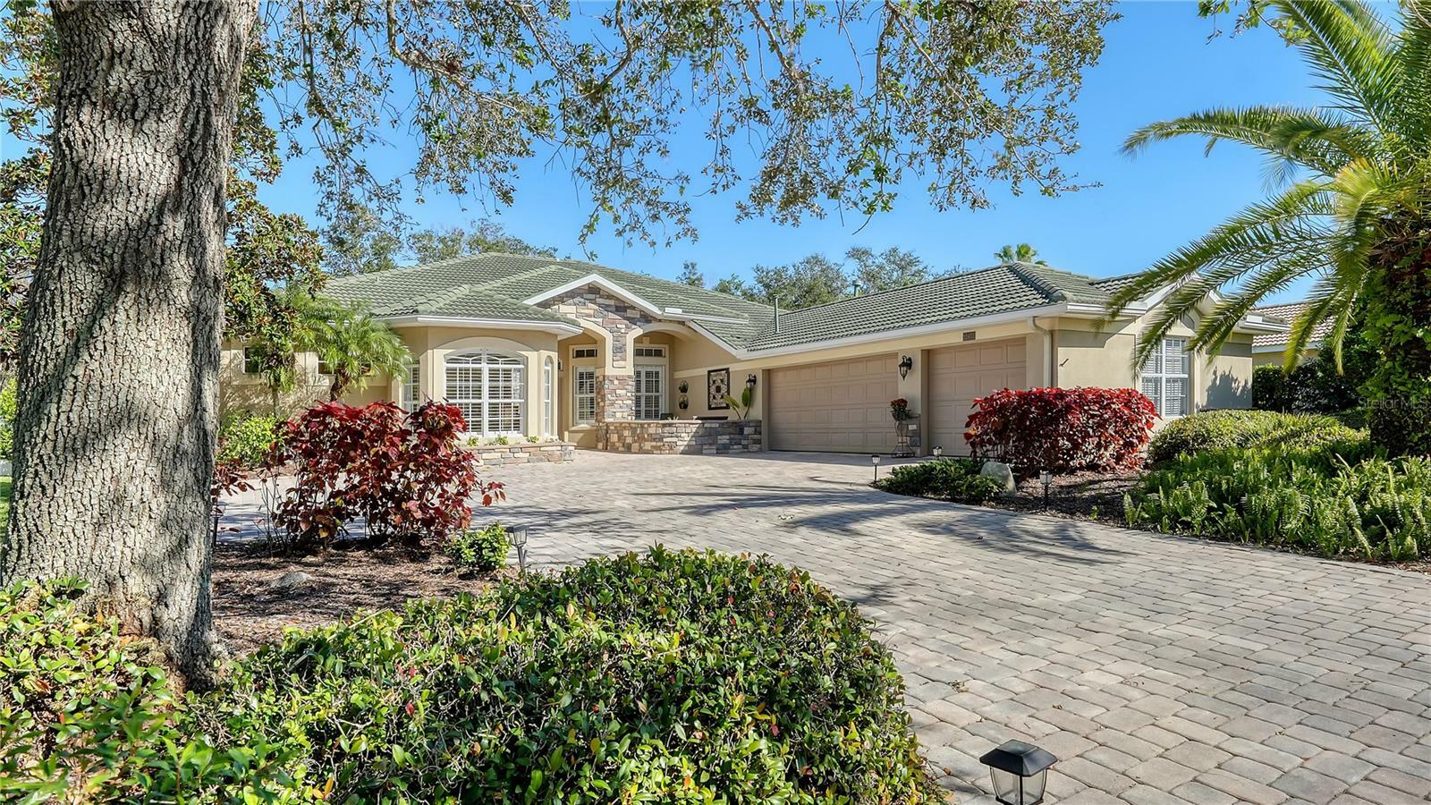 Property Photo:  12471 Natureview Circle  FL 34212 