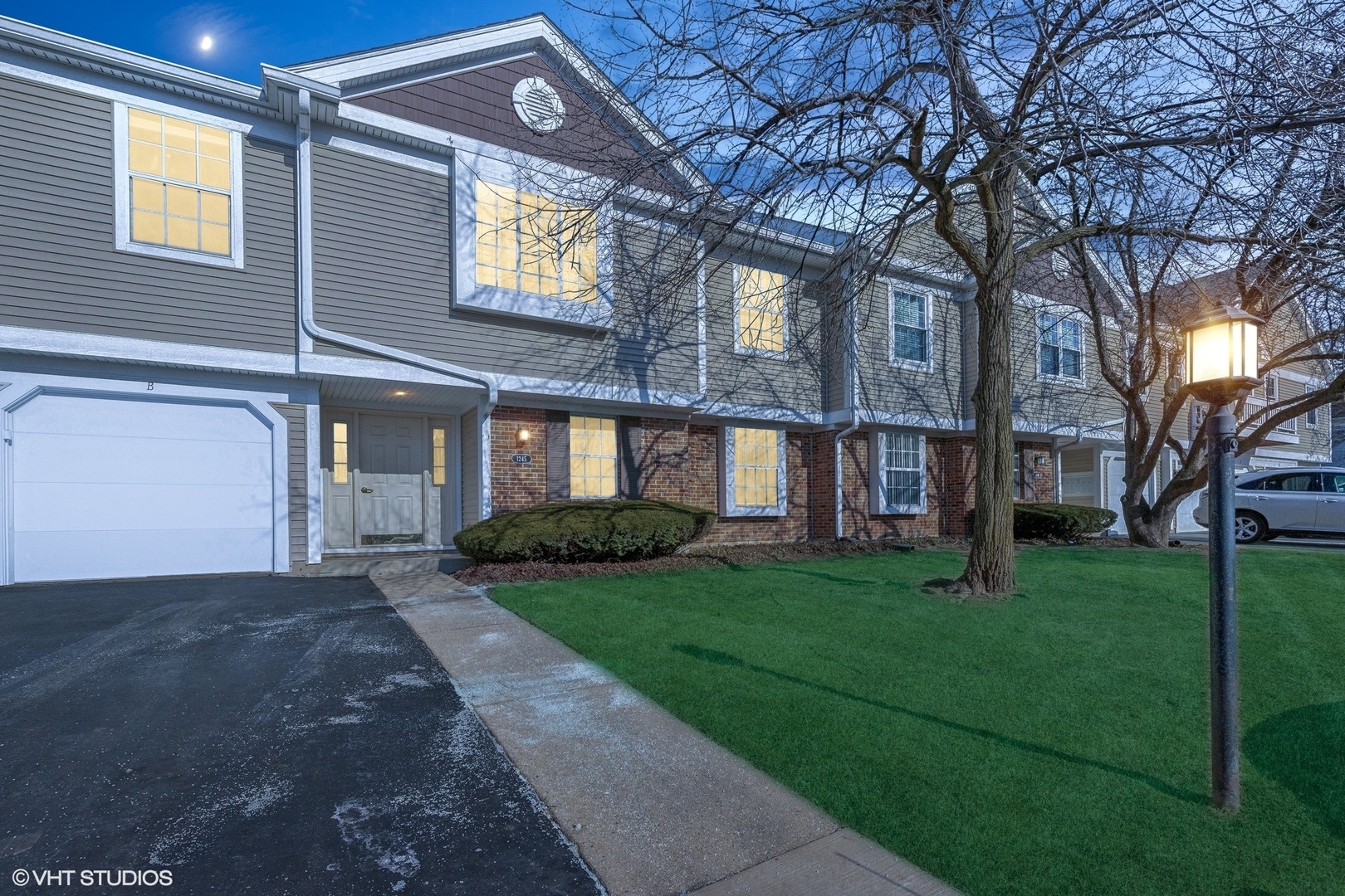 Property Photo: 1245 Ballantrae Place B IL 60060