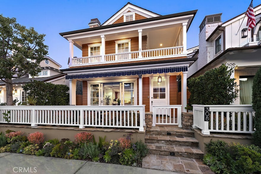 Property Photo: 308 Collins Ave CA 92662