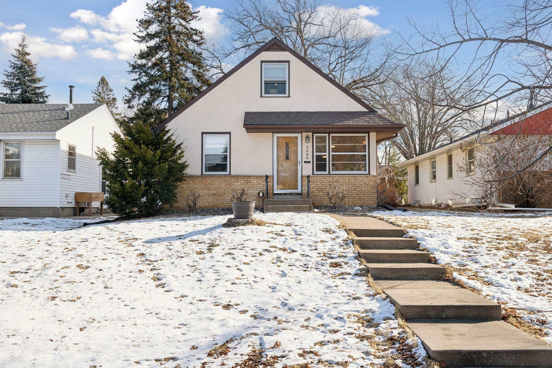 Property Photo:  3440 Lee Avenue N  MN 55422 