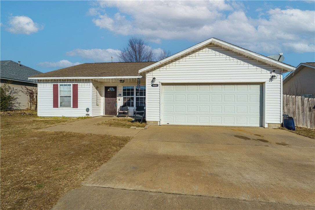 Property Photo:  1603 Tanglewood Lane  AR 72761 