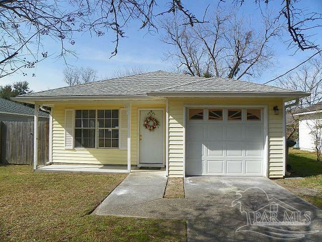 Property Photo:  6119 Hilburn Rd  FL 32504 