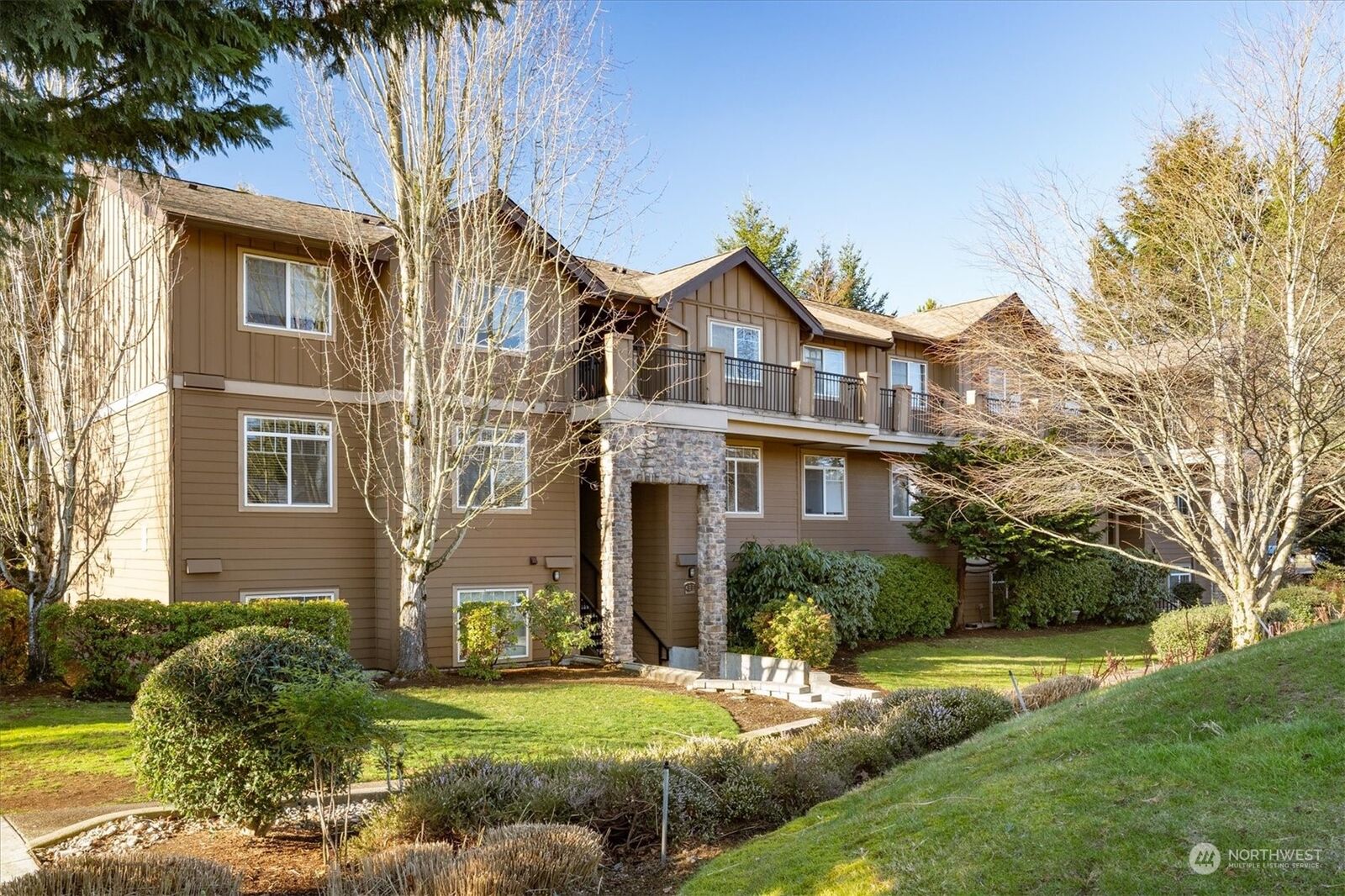 Property Photo:  18930  Bothell-Everett Highway E201  WA 98012 
