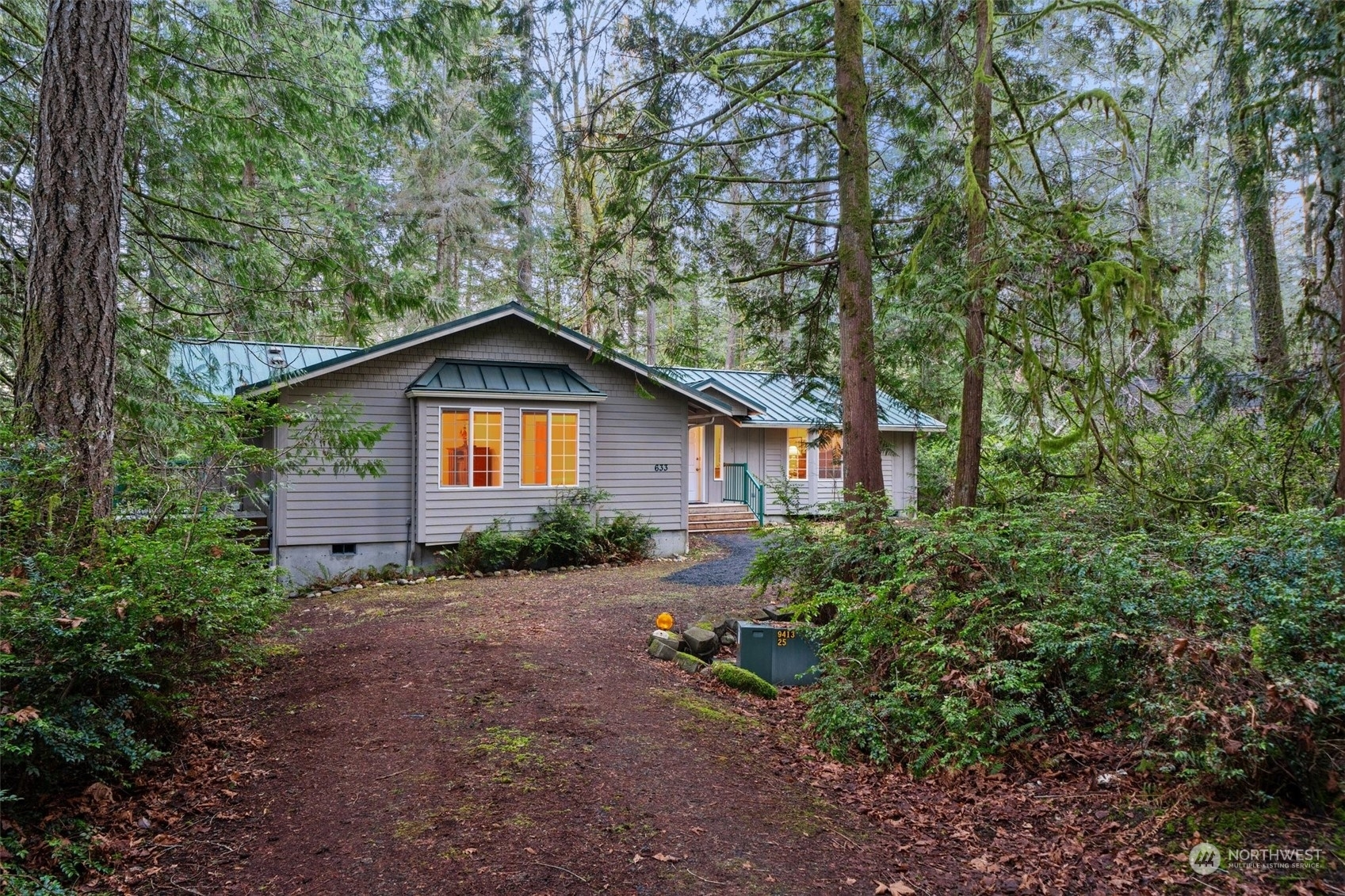 633 E Pitcairn Avenue Pl  Shelton WA 98584 photo