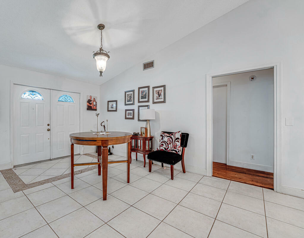 Property Photo:  14570 Paddock Drive  FL 33414 