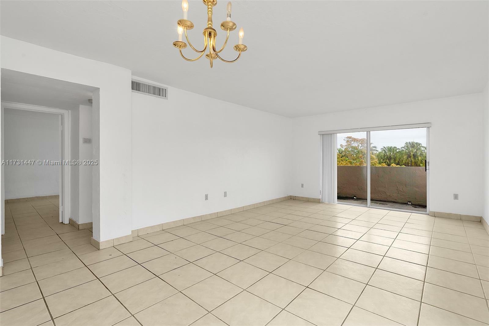 Property Photo:  6884 N Kendall Dr C404  FL 33156 