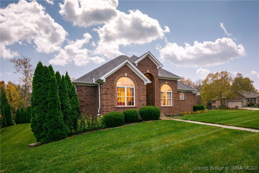 Property Photo:  1007 Adams Creek Drive  IN 47172 