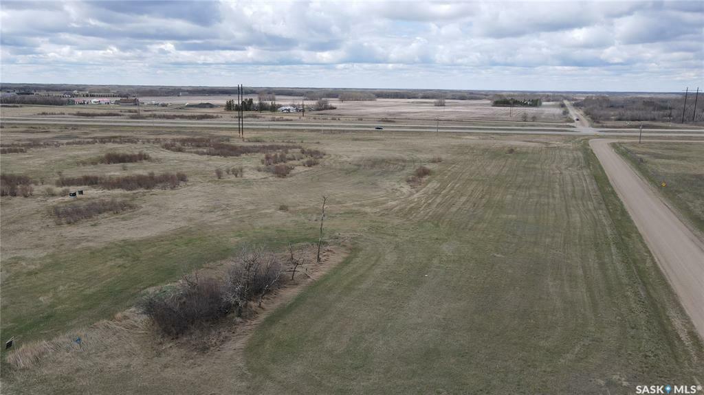 Property Photo:  1 South Country Lane  SK S7K 3J8 