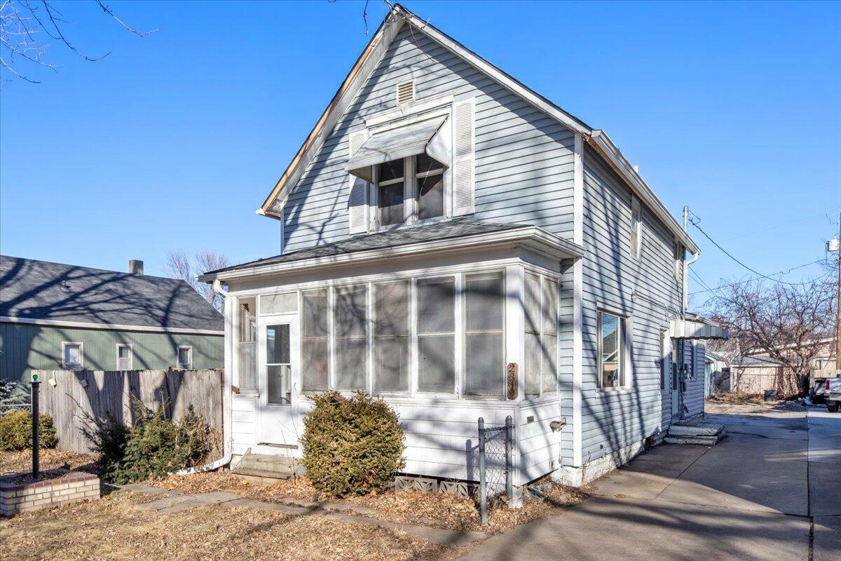 Property Photo: 2312 Avenue D IA 51501