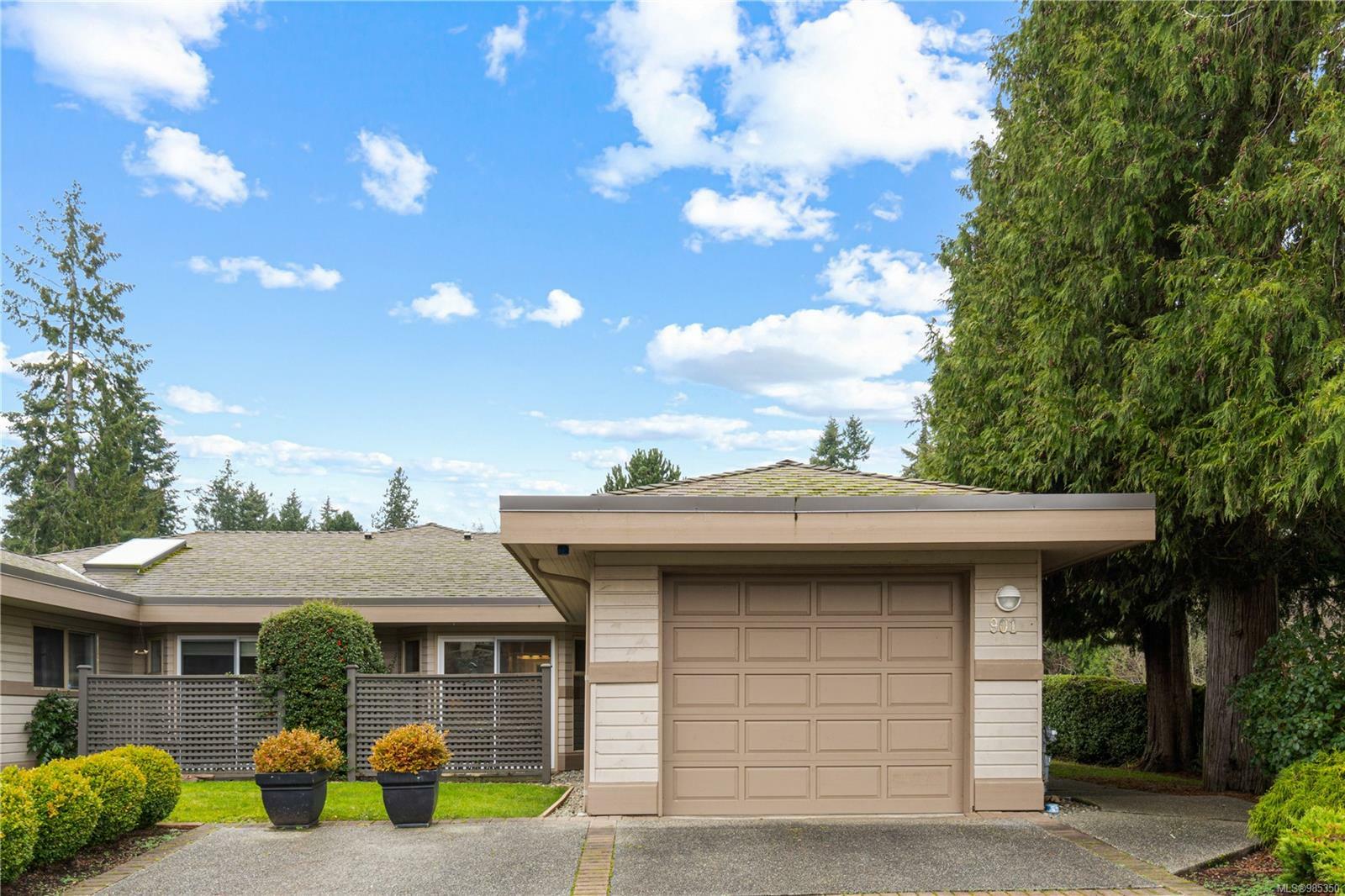 Property Photo:  901 St. Andrews Lane  BC V9P 2M5 