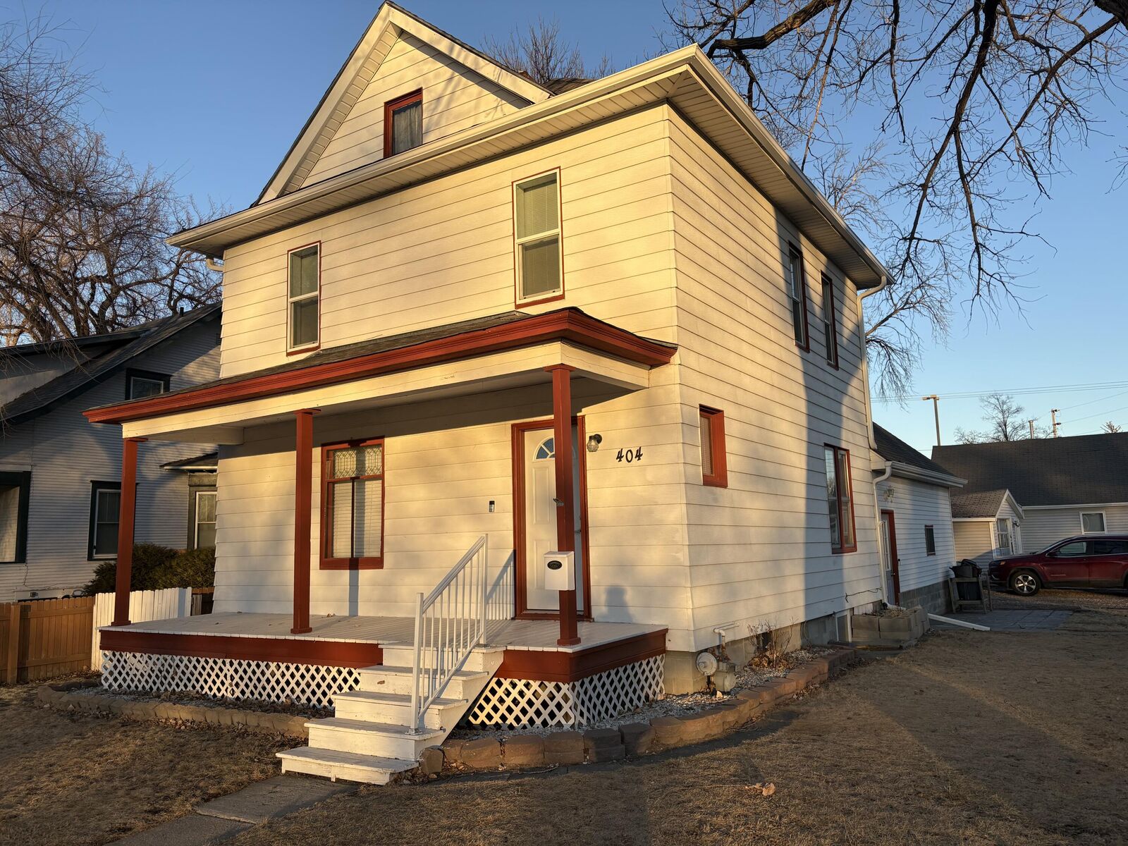 Property Photo: 404 N Lincoln St SD 57401