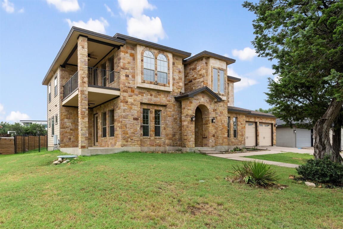 Property Photo: 506 Lakeland Circle TX 78645