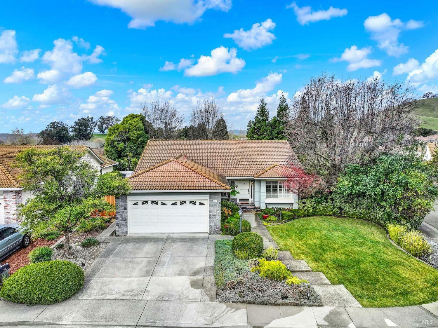 Property Photo:  2415 Seabrook Court  CA 94534 