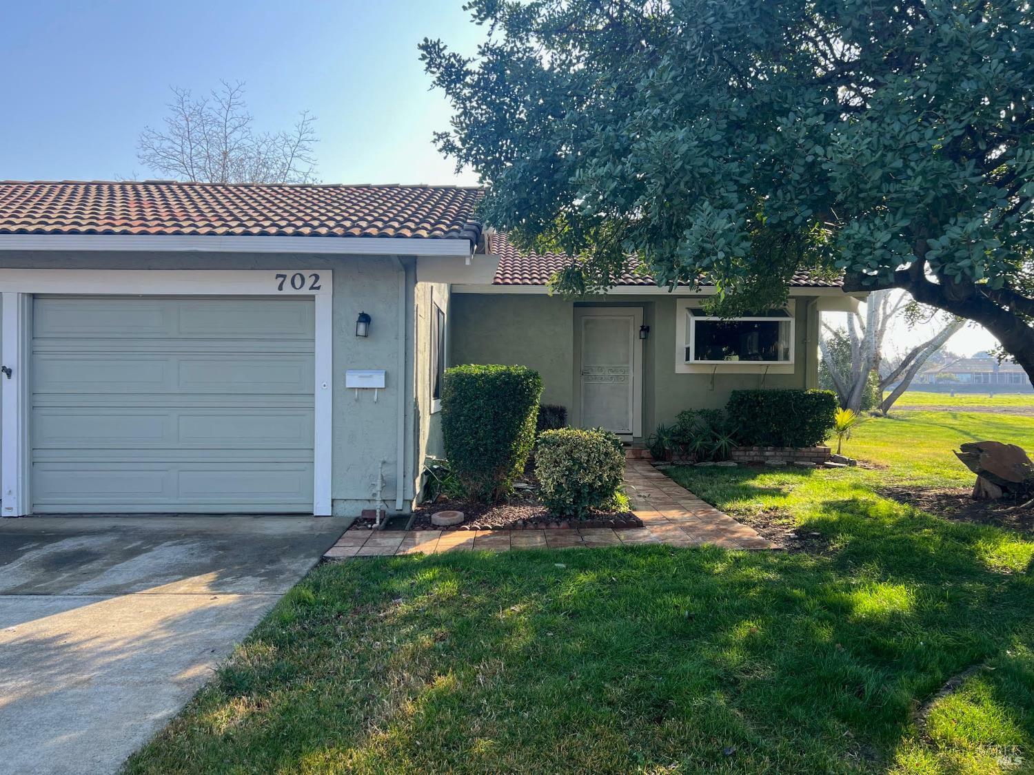 Property Photo:  702 Yellowstone Drive  CA 95687 