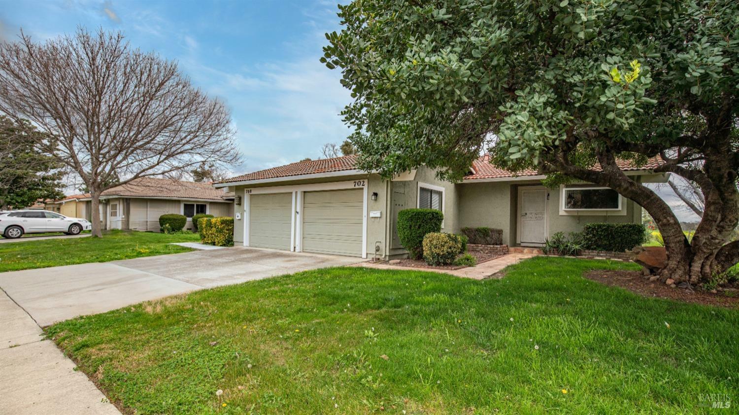 Property Photo: 702 Yellowstone Drive CA 95687