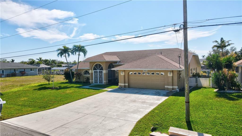Property Photo: 1212 SE 15th Ter FL 33990
