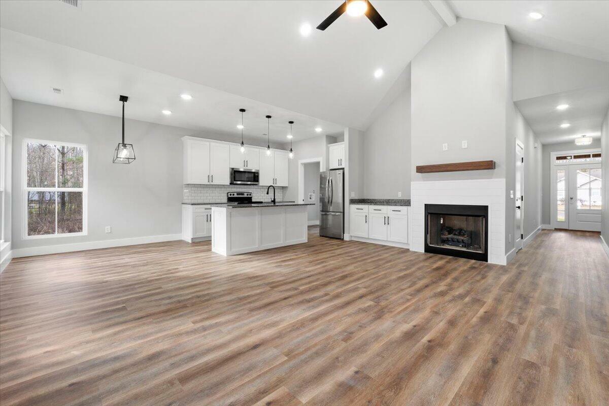 Property Photo: 714 Forrest Avenue AL 35768