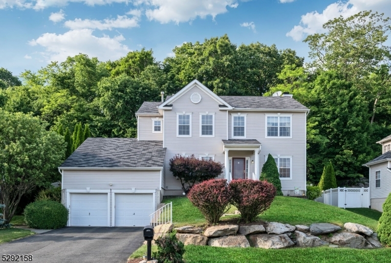 Property Photo:  161 Tanglewood Pass  NJ 07849 