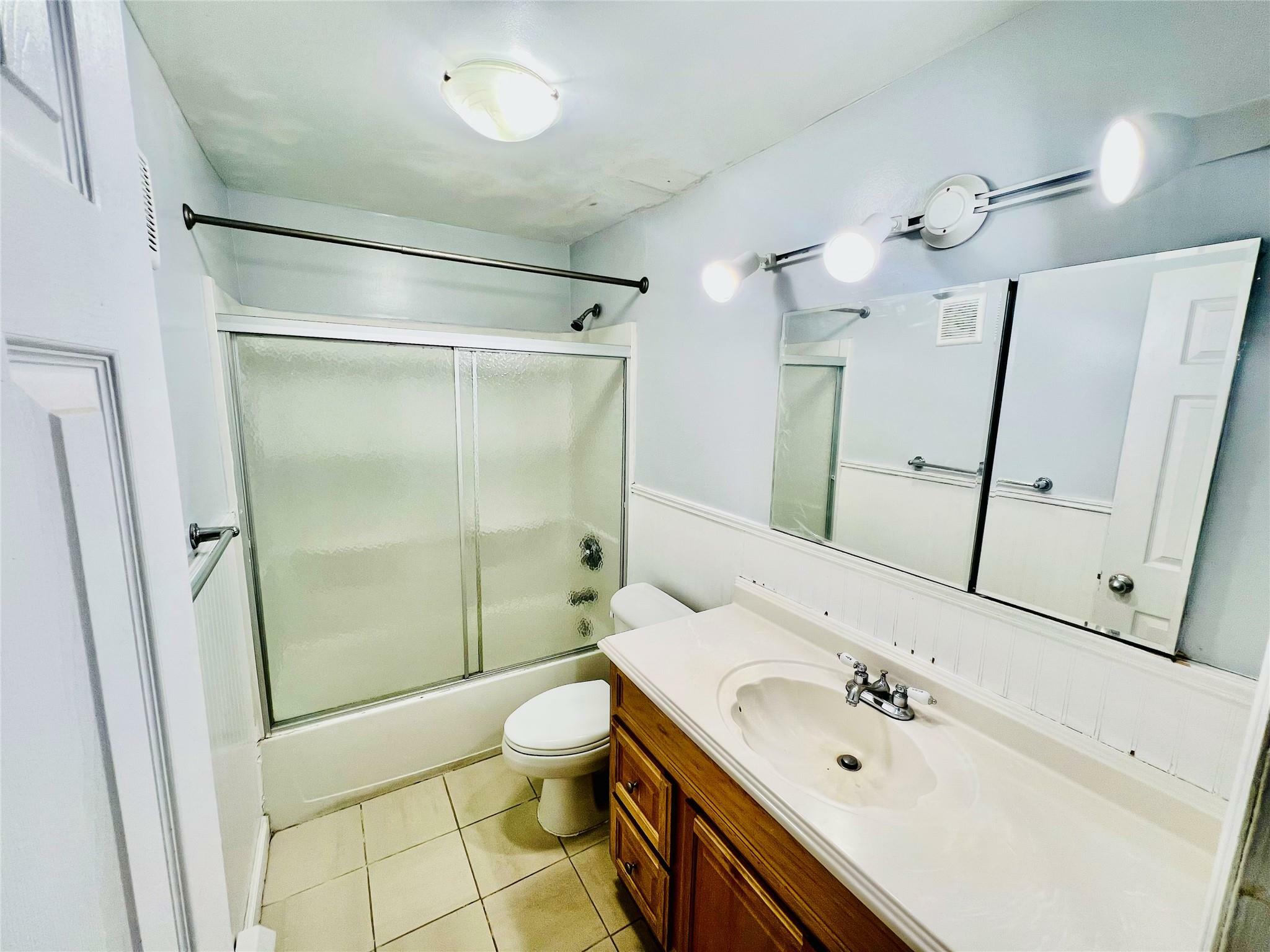 Property Photo:  51 Valerie Drive  NY 10703 