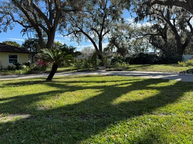 Property Photo: 825 E Lakeshore Boulevard FL 34744
