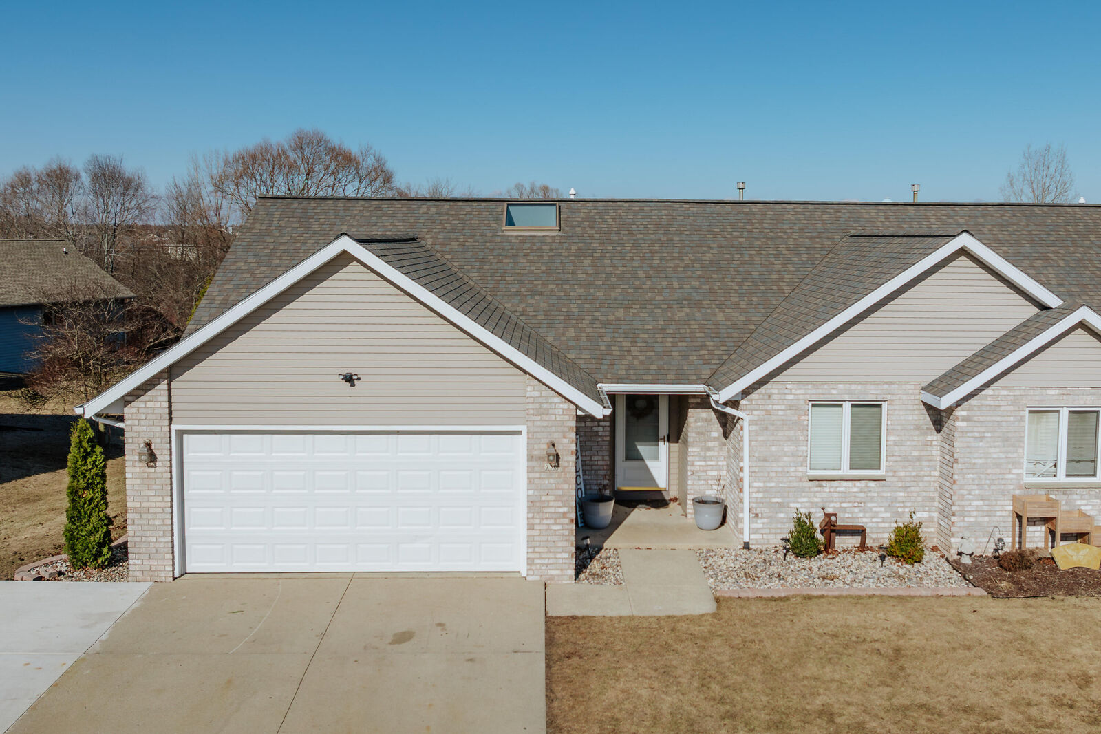 Property Photo: 930 Esslink Ln WI 53013