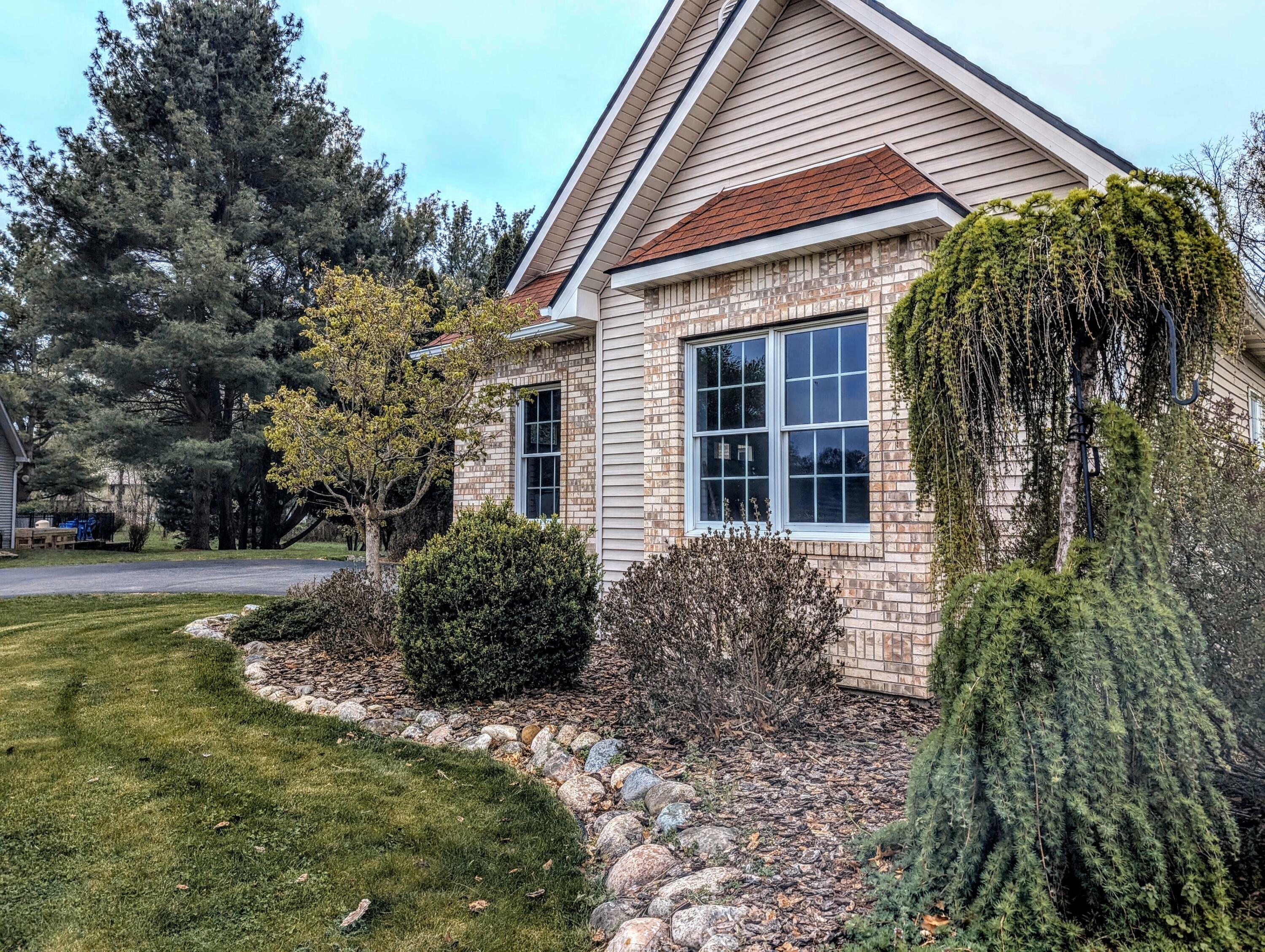 Property Photo: 168 Pheasant Run MI 49015