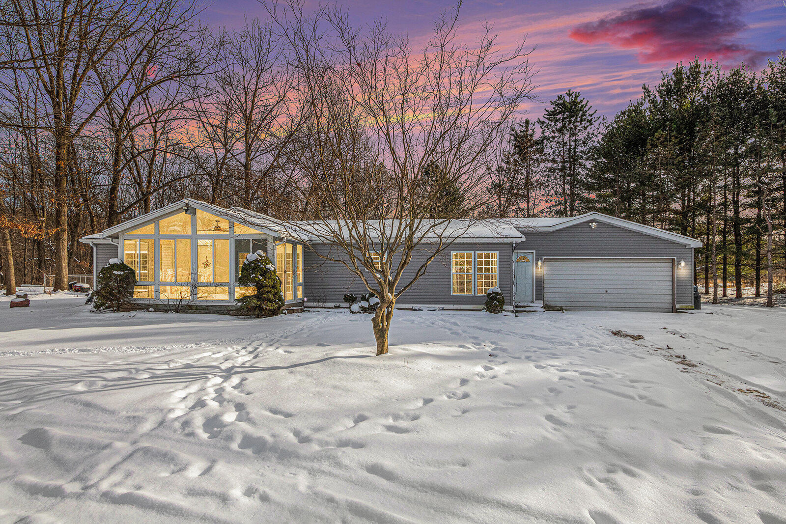 Property Photo:  4448 E River Road  MI 49107 