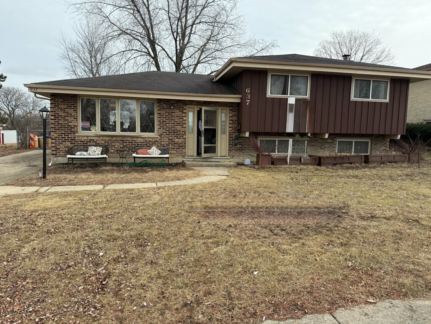 637 N Du Page Avenue  Addison IL 60101 photo