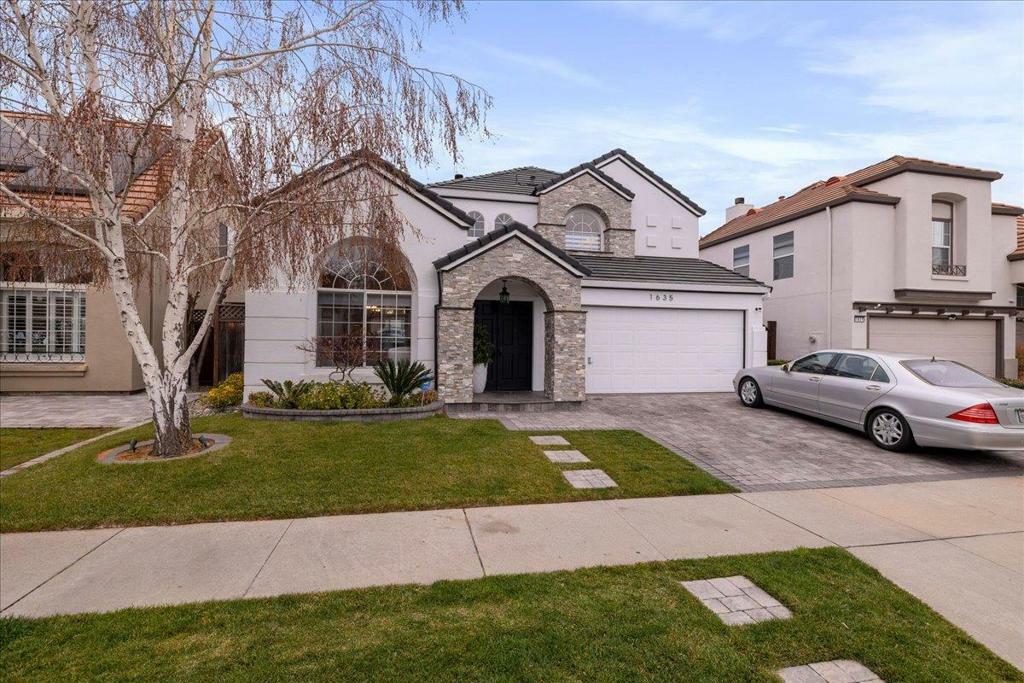 1635 Tupolo Drive  San Jose CA 95124 photo