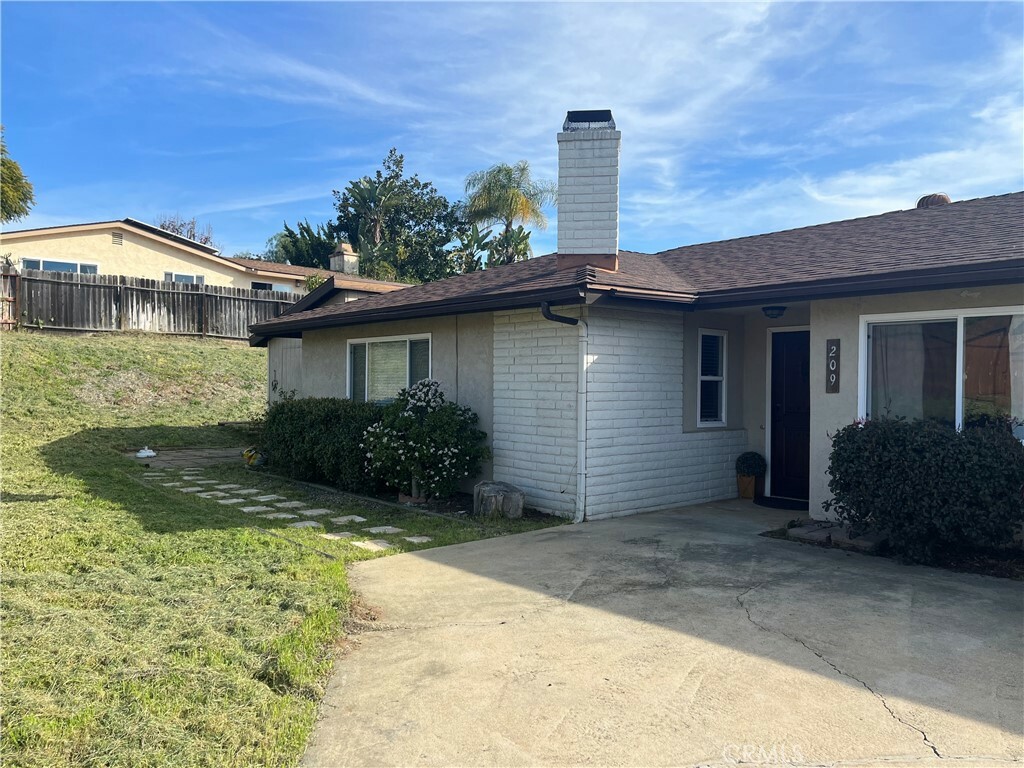 Property Photo:  209 Shetland Way  CA 92028 