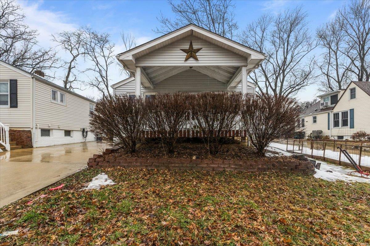 Property Photo:  441 Erber Drive  MO 63122 