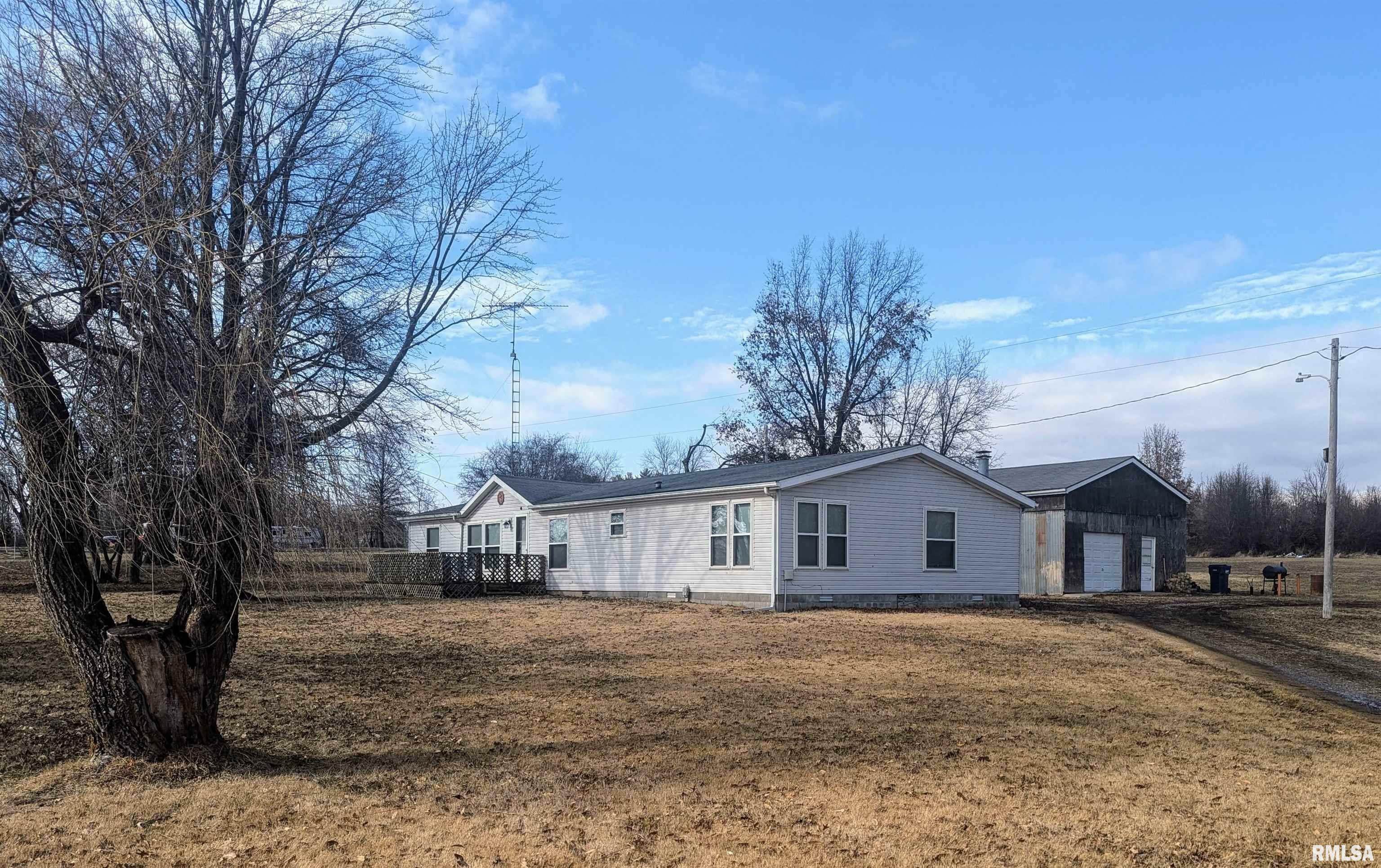 Property Photo:  17118 E Ranch Road  IL 62864 