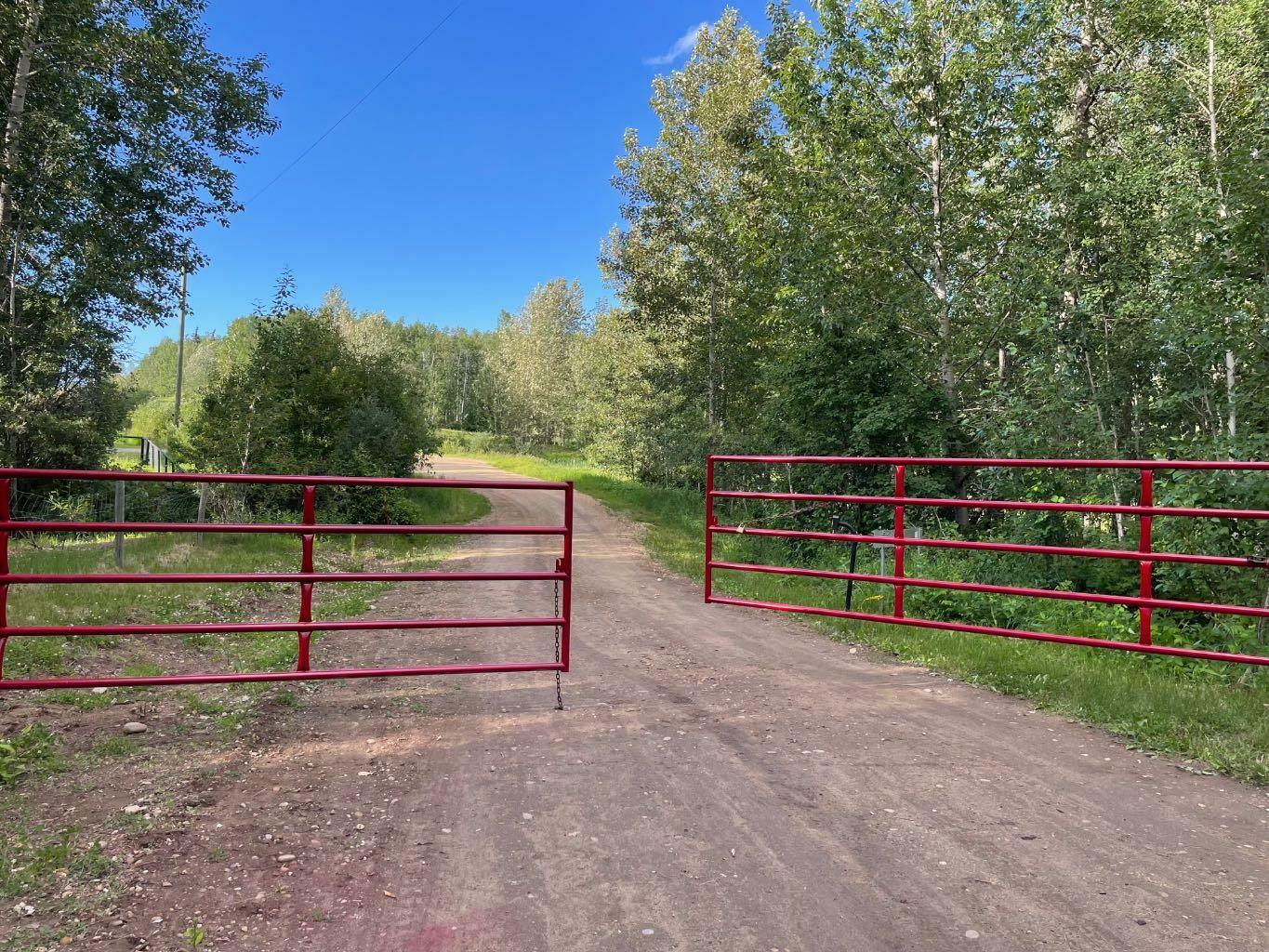 Property Photo: 703010 63 Range AB T8W 5J9