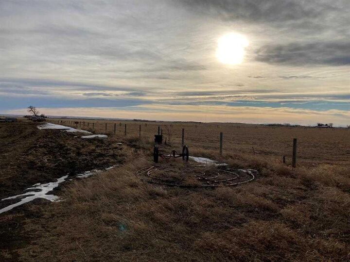 Property Photo: NE-33-6-20-4 Warner County AB T0K 2S0