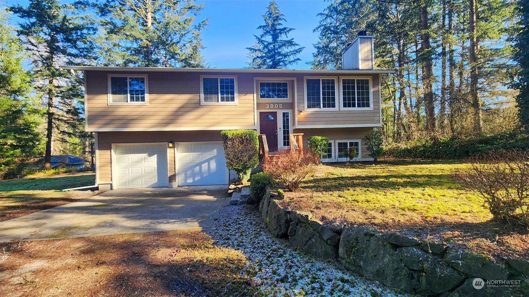 Property Photo:  3905  240th Street E  WA 98387 