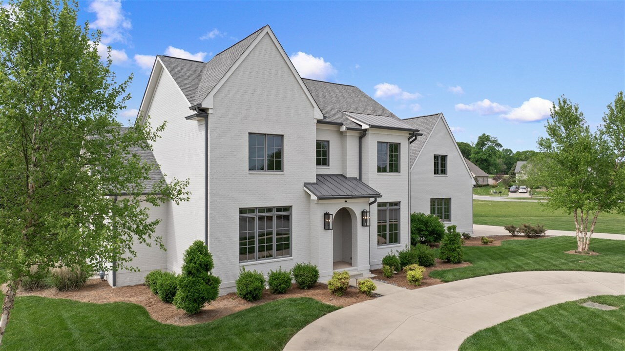 Property Photo: 1401 Drakes Ridge Lane KY 42103