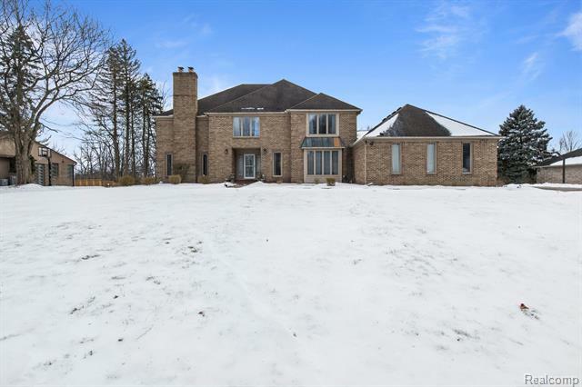 Property Photo: 34415 Ramble Hills Drive MI 48331