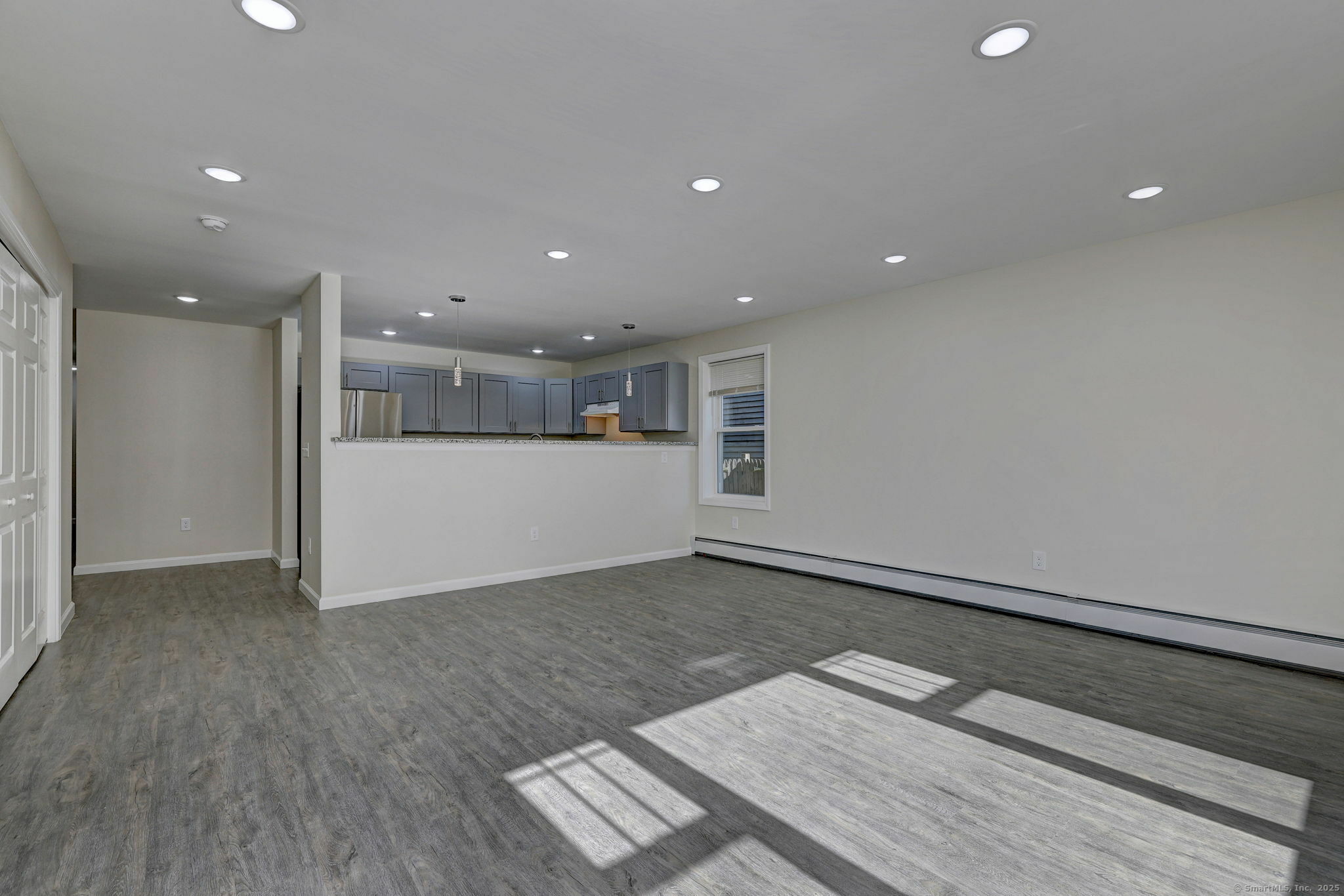 Property Photo:  90-92 Mather Street  CT 06120 