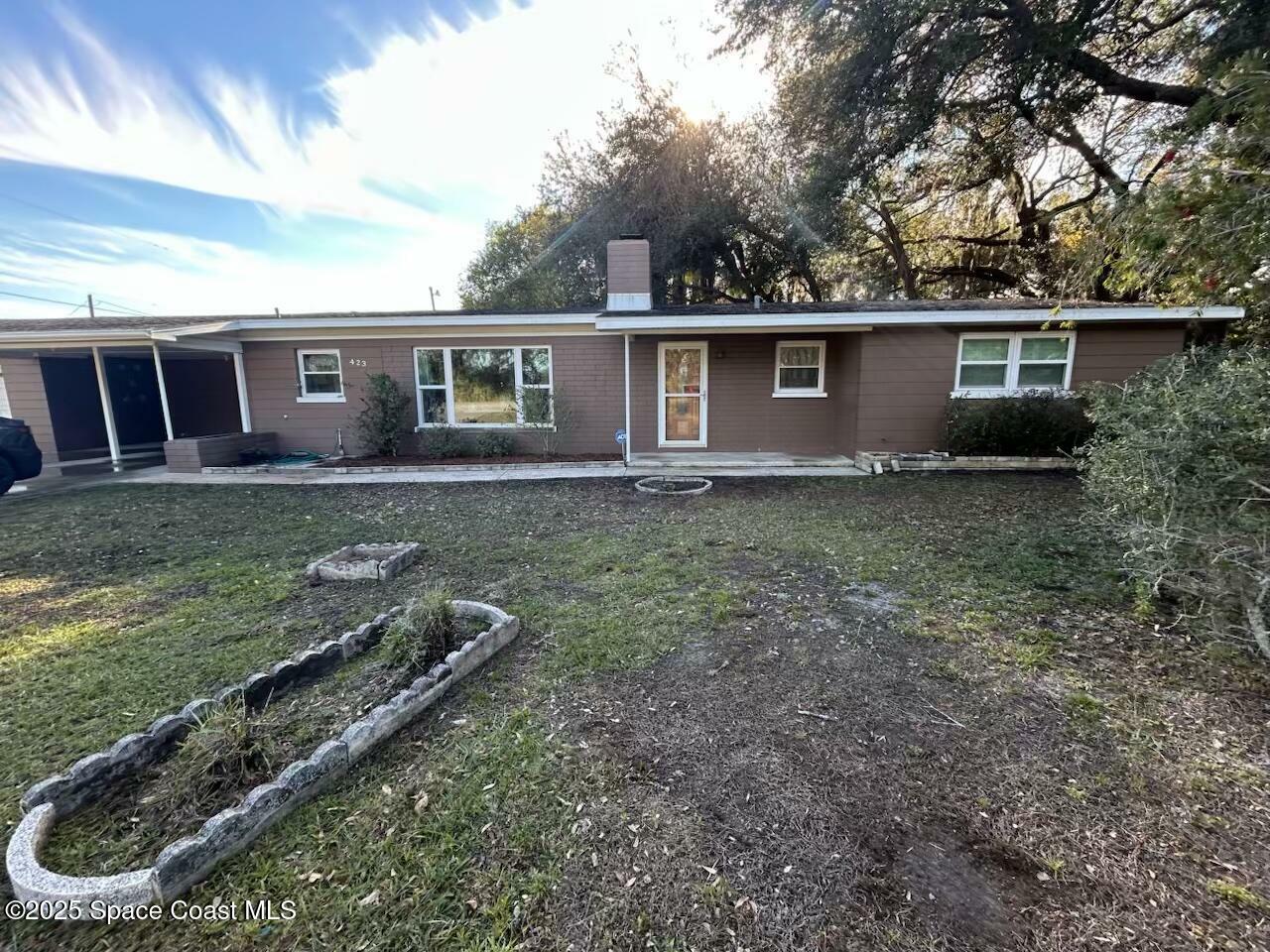 Property Photo: 423 Longfellow Boulevard FL 33803