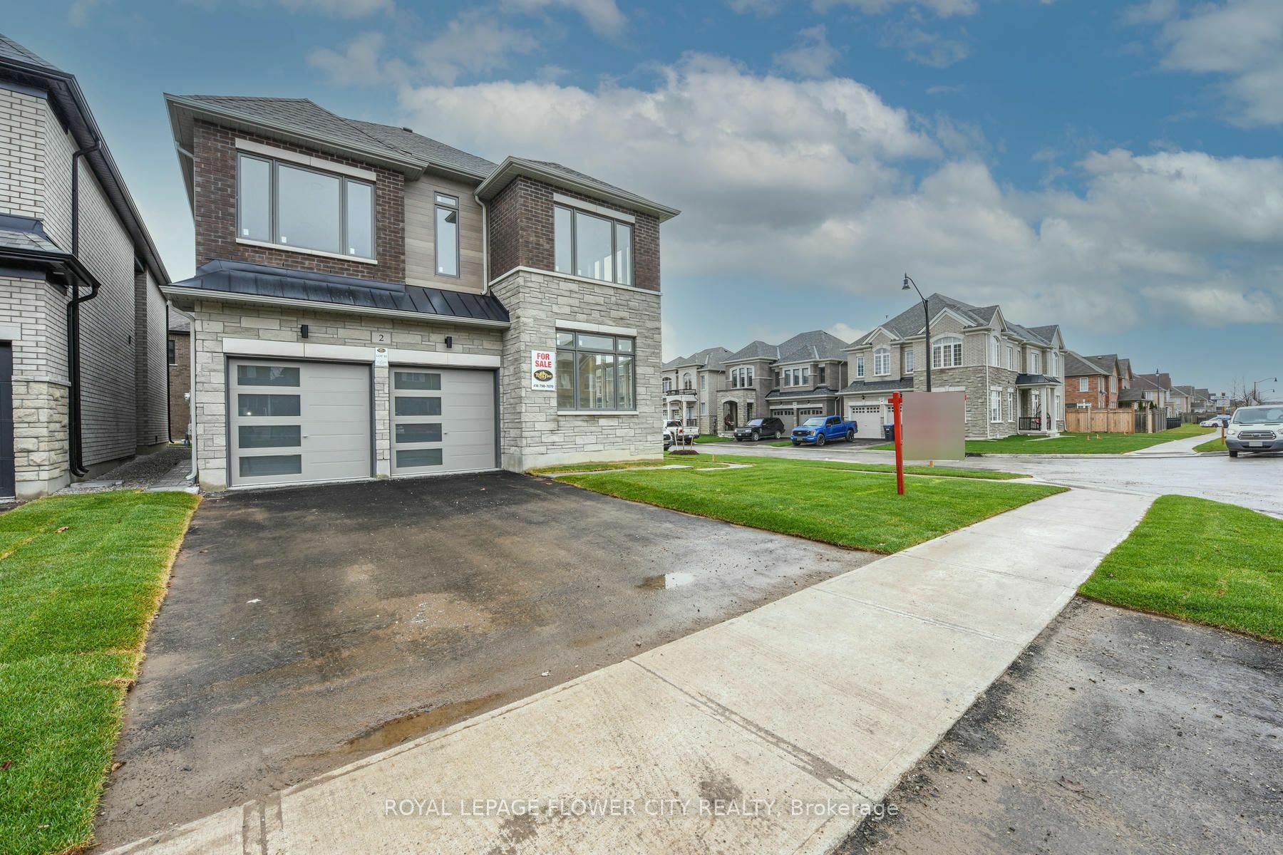 Property Photo:  2 Dolomite Dr  ON L6P 4R6 