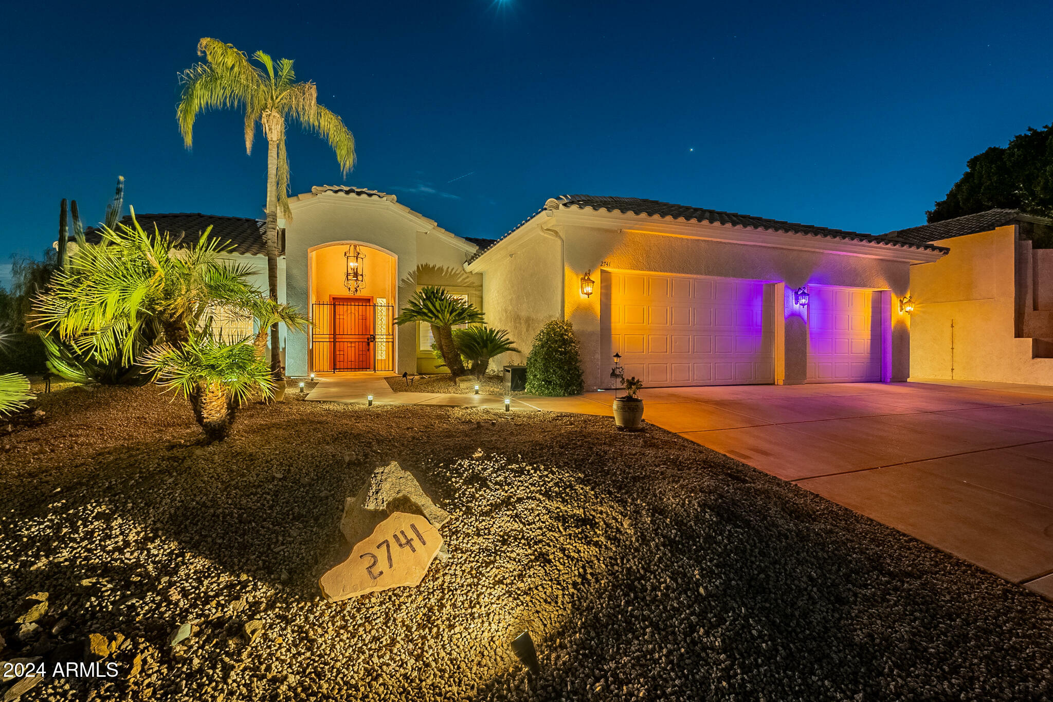 Property Photo:  2741 E Claire Drive  AZ 85032 