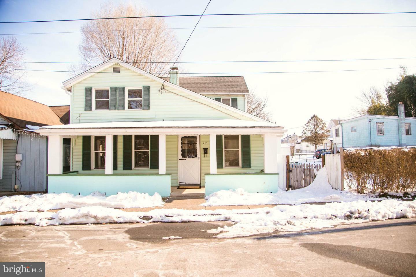 Property Photo:  115 N Landis Street  PA 17036 