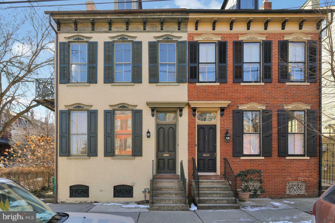 Property Photo:  432 W Walnut Street  PA 17603 