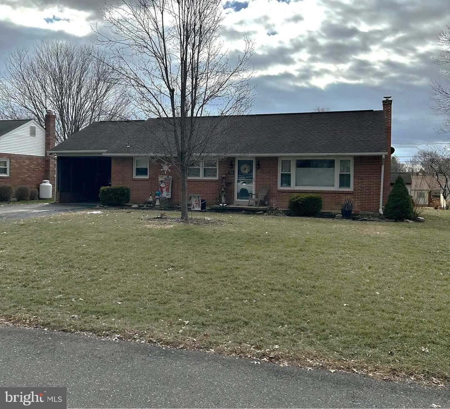 210 Frederick Street  Mount Joy PA 17552 photo