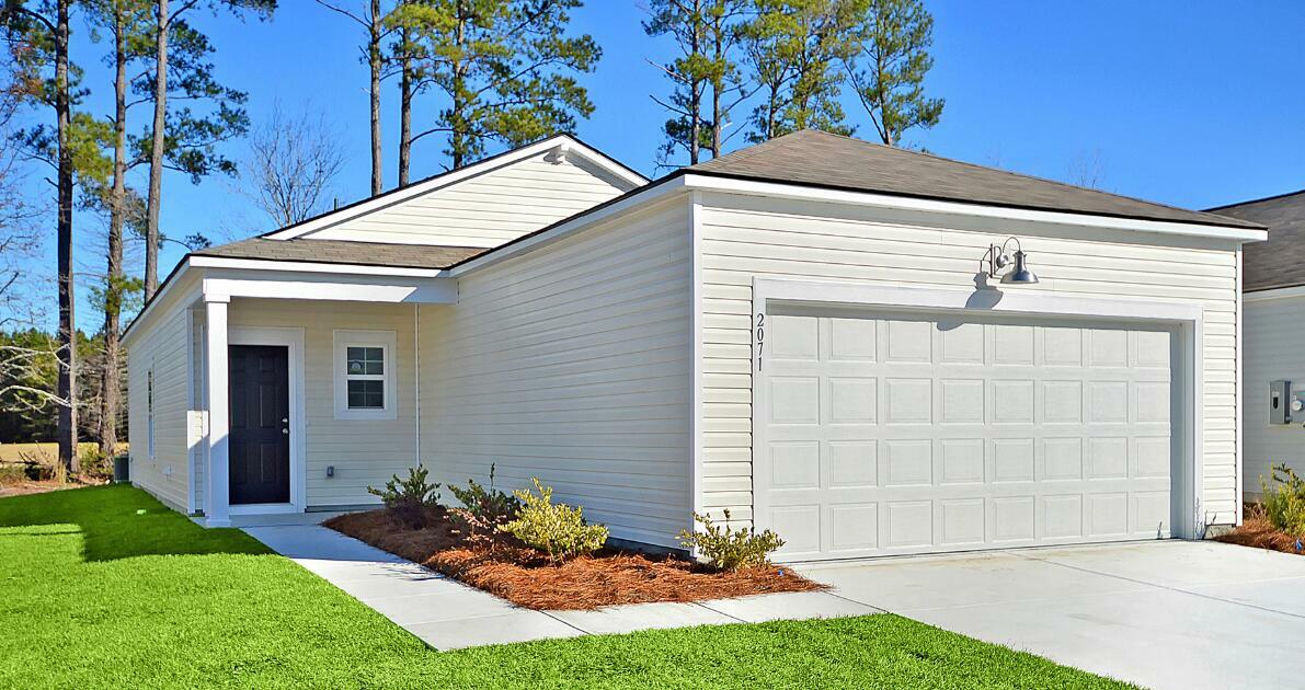 Property Photo:  225 Pine Crest View Drive  SC 29486 