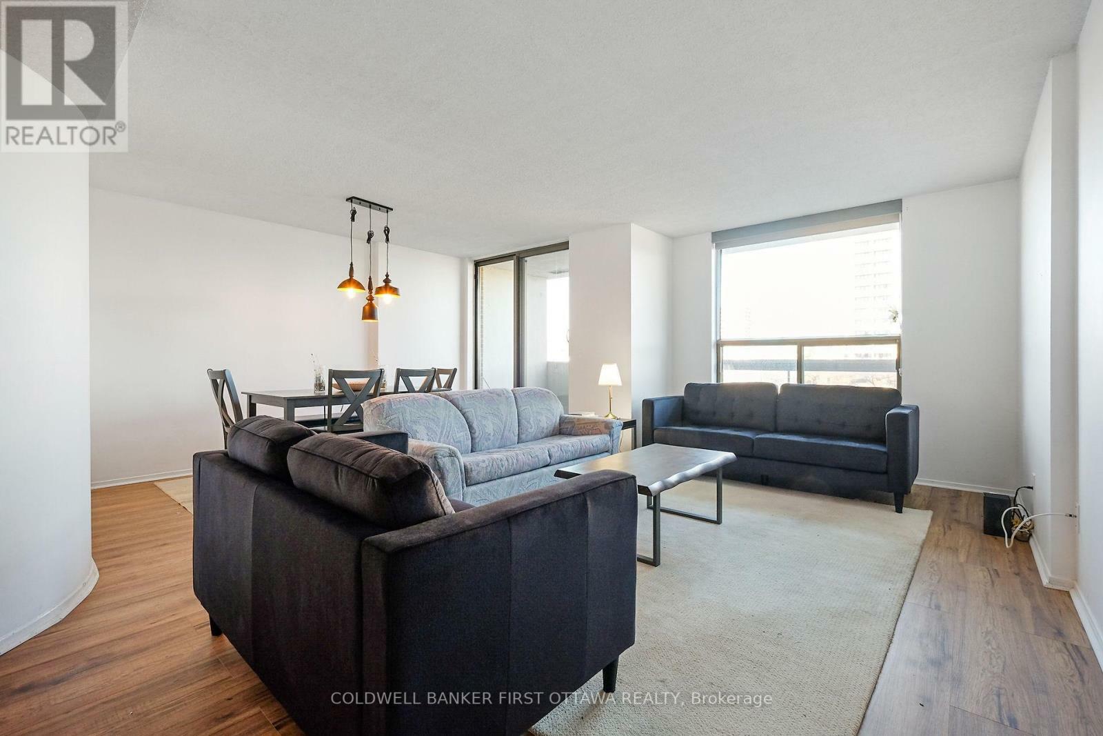 Property Photo:  200 Lafontaine Avenue 305  ON K1L 8K8 