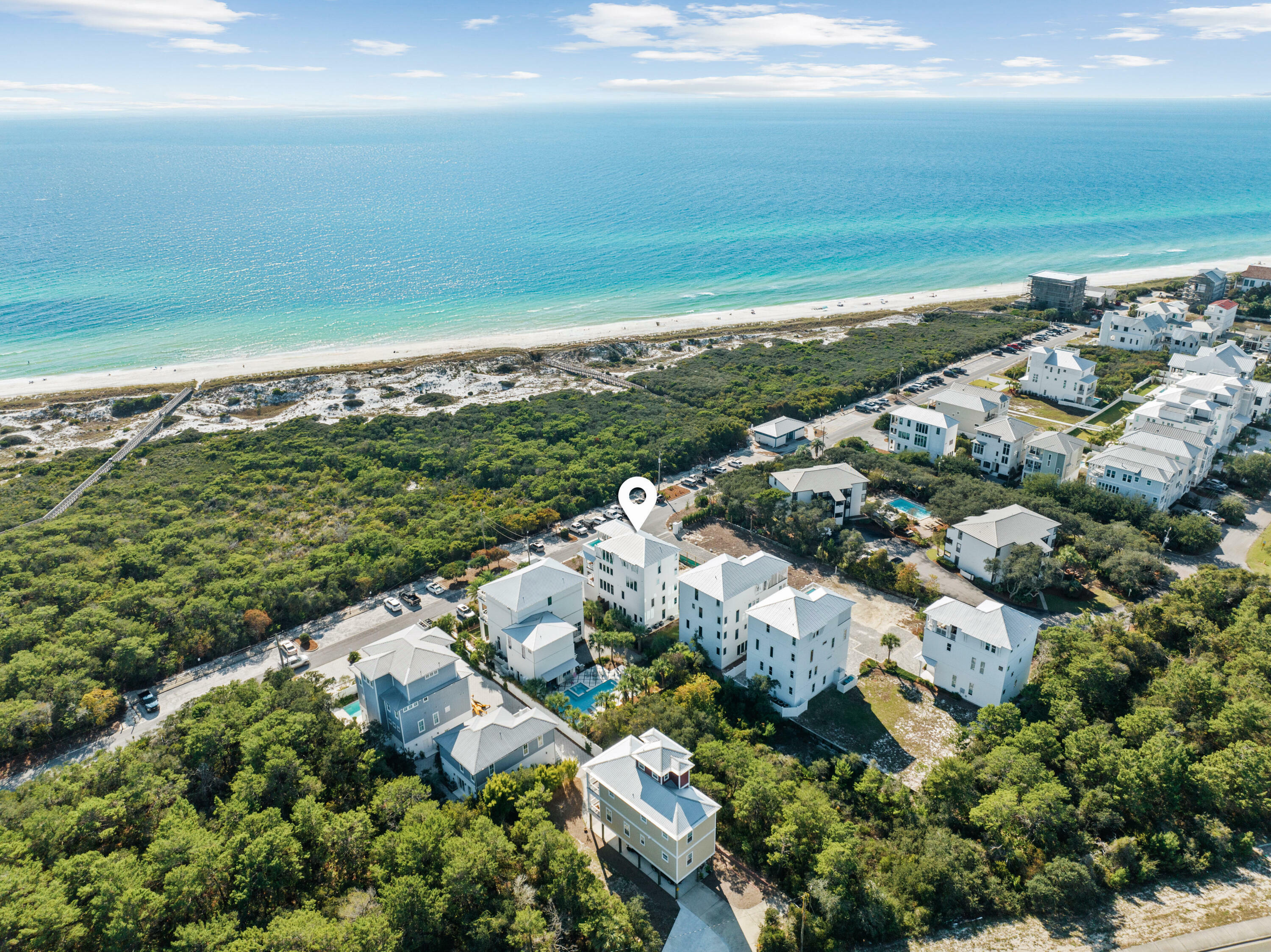 Property Photo: 244 W Park Place Avenue FL 32461
