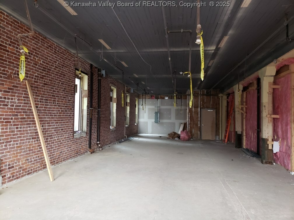 Property Photo: 814 Virginia Street E 14 WV 25301