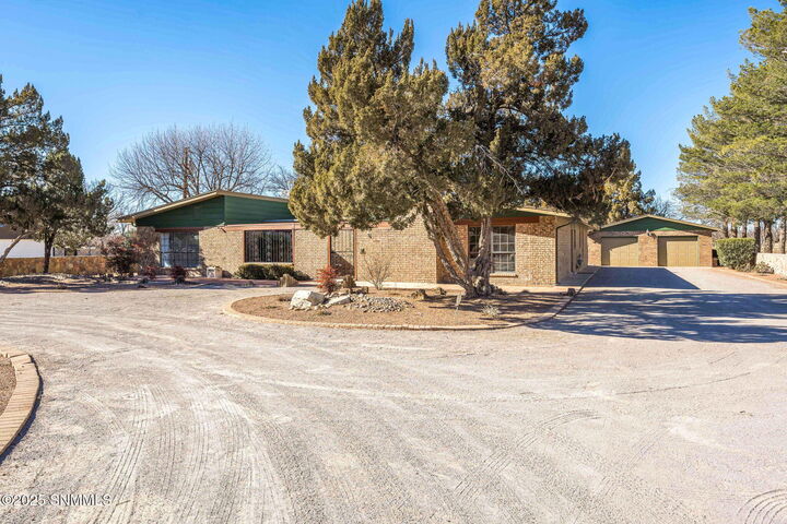 Property Photo: 2080 Tres Pinos Lane NM 88005